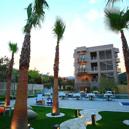 Esida Hotel 3*