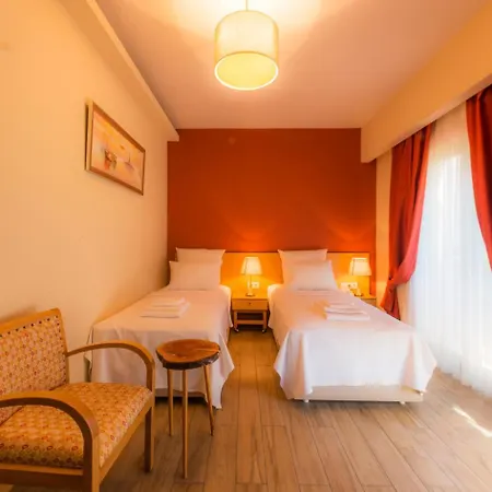 Esida Hotel 3*